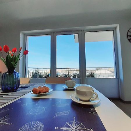 Apartament Kapitanski Mostek 17A Z Widokiem Na Port I Latarnie Morska Oraz Garazem Apartment Kolobrzeg Ngoại thất bức ảnh
