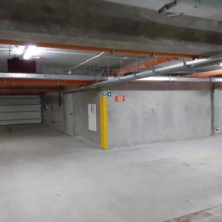 Apartament Kapitanski Mostek 17A Z Widokiem Na Port I Latarnie Morska Oraz Garazem Apartment Kolobrzeg Ngoại thất bức ảnh