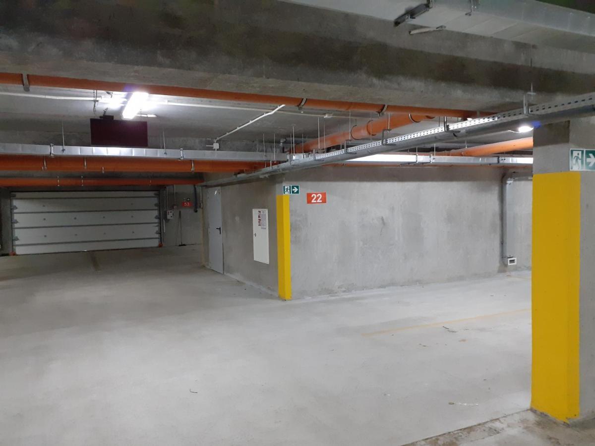 Apartament Kapitanski Mostek 17A Z Widokiem Na Port I Latarnie Morska Oraz Garazem Apartment Kolobrzeg Ngoại thất bức ảnh