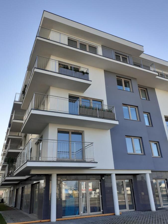 Apartament Kapitanski Mostek 17A Z Widokiem Na Port I Latarnie Morska Oraz Garazem Apartment Kolobrzeg Ngoại thất bức ảnh